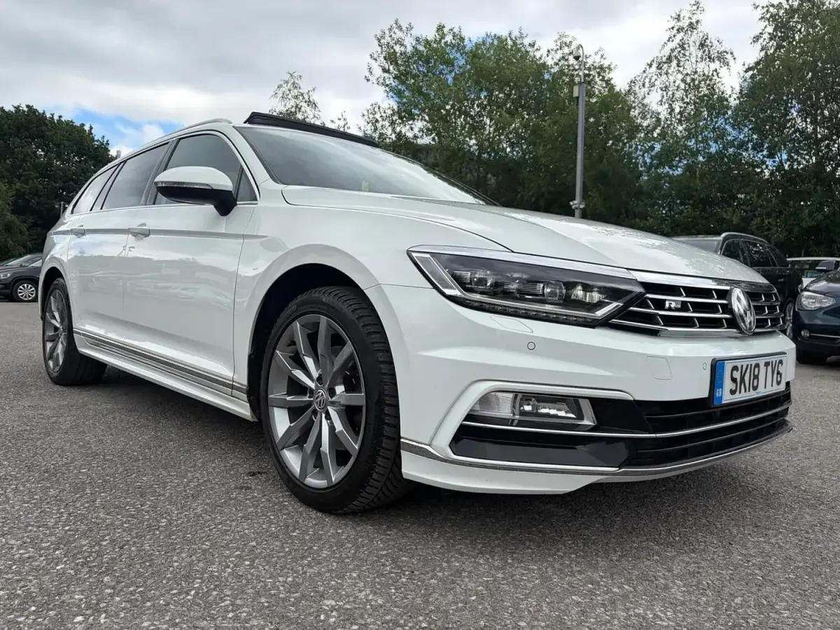 Used VW Passat R-line 2018 White Estate