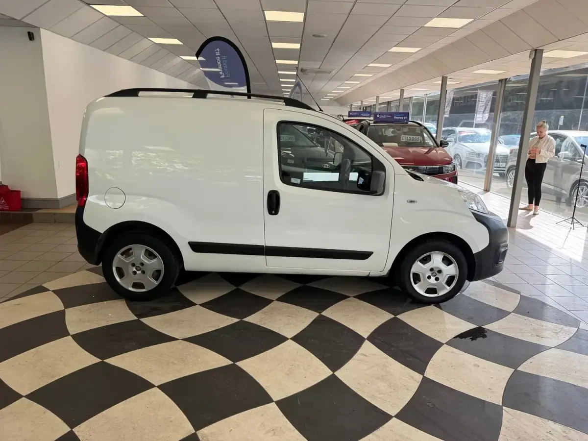Usado Fiat Fiorino 2018 Branco Monovolume