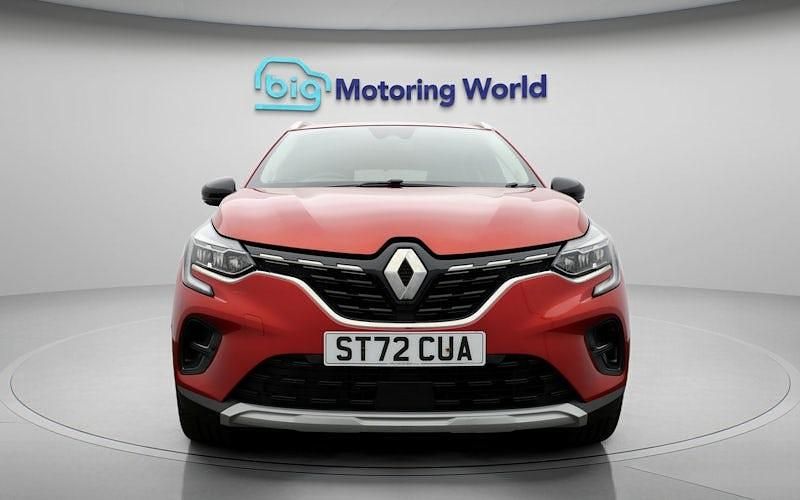 Second-hand Renault Captur Techno 143 CP (105 kW) 2023 Roșu SUV