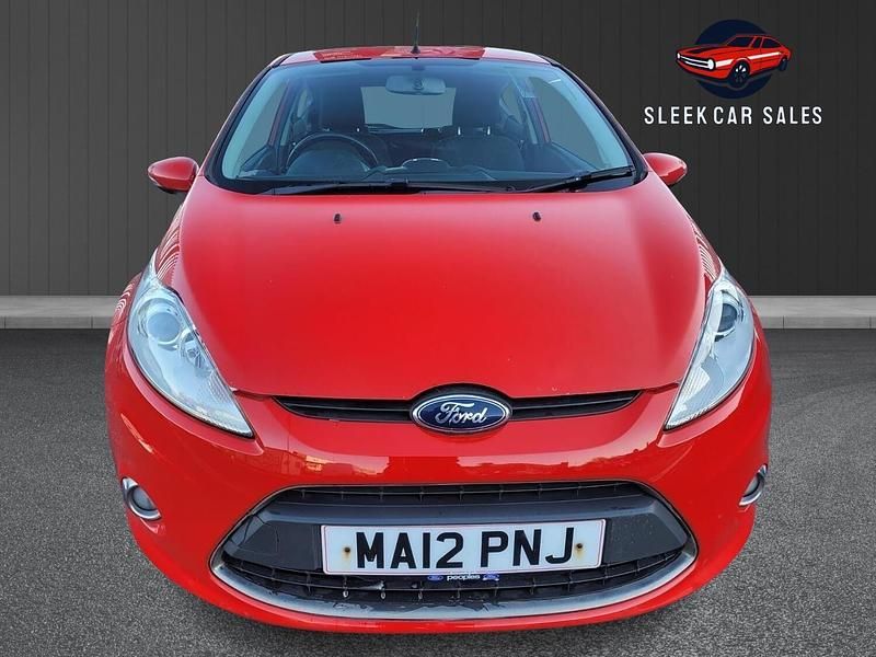 Red Used 2012 Ford Fiesta Zetec Hatchback | £3,299 (Fair price) - Image 1/4