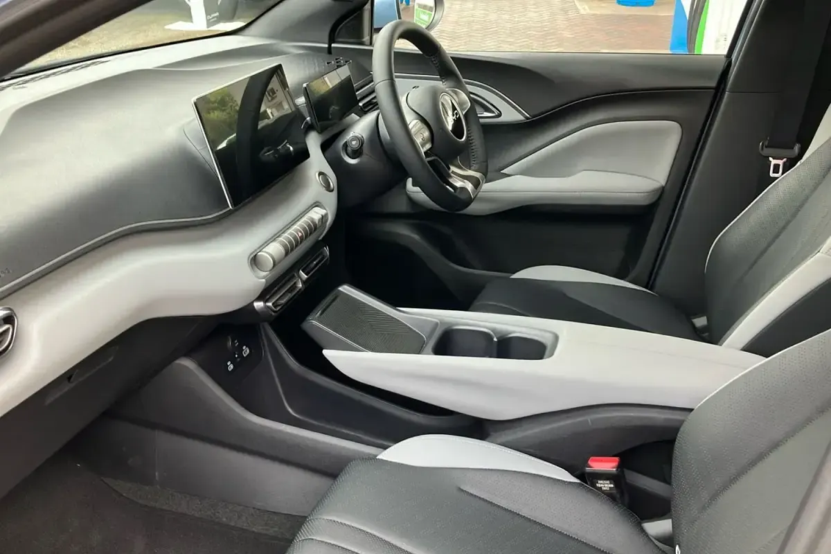 Nuevo BYD Dolphin Boost 64 kW (88 CV) 2025 Azul Utilitario