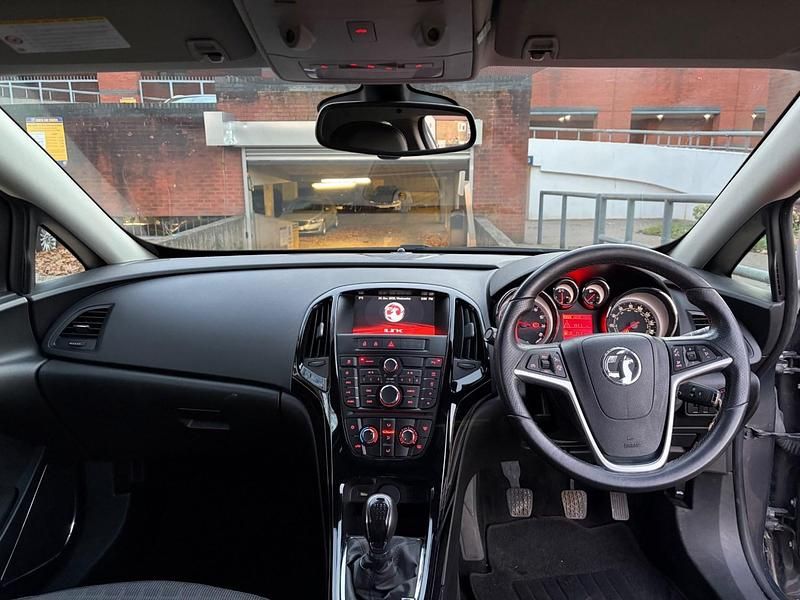 Used Vauxhall Astra GTC SRi 2016 Grey Hatchback