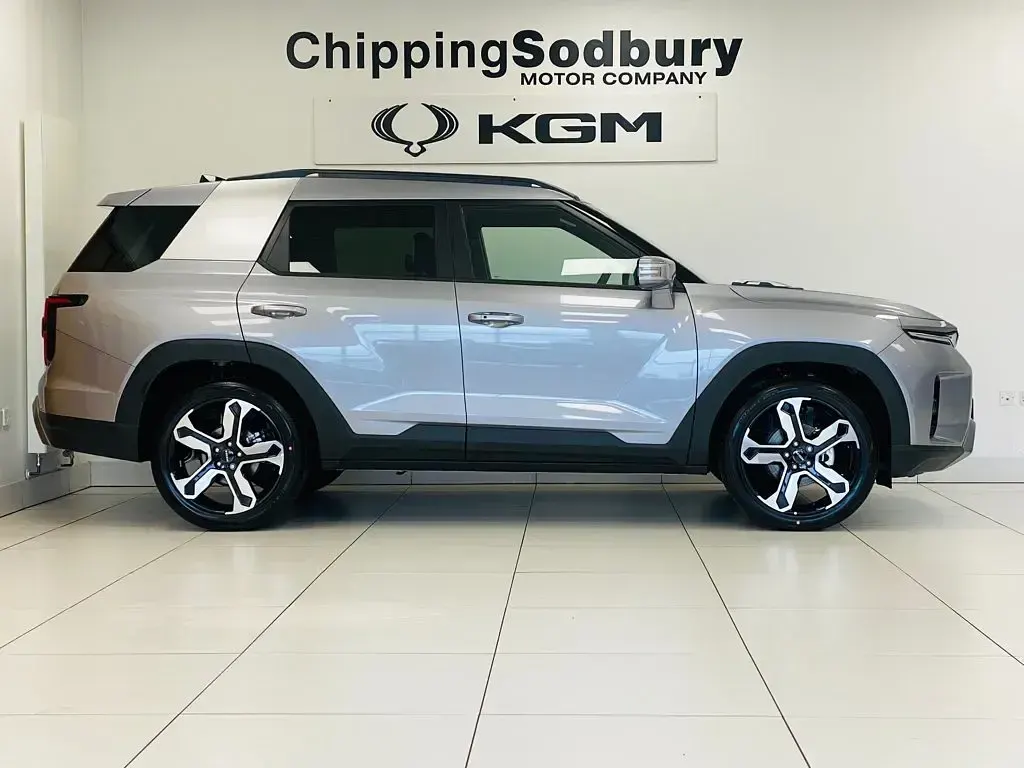 Used KGM Torres 174 HP (127 kW) 2025 Silver SUV
