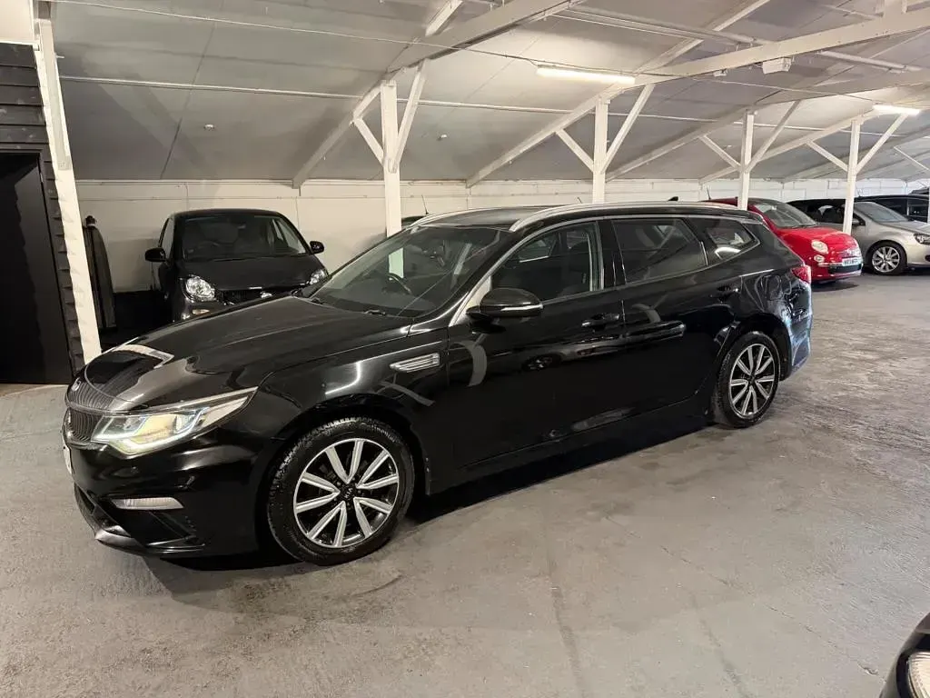Used Kia Optima 136 HP (100 kW) 2018 Black Estate