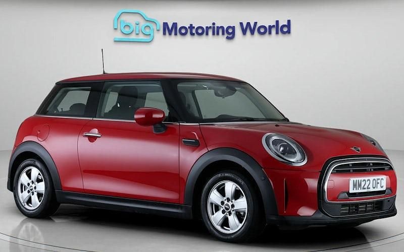 Used Mini Cooper Classic 136 HP (100 kW) 2022 Red Hatchback