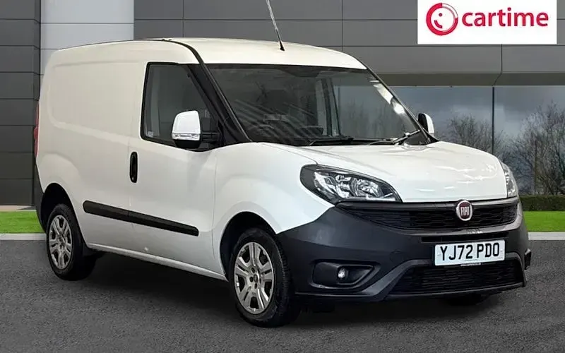 Used Fiat Doblò S 105 HP (77 kW) 2022 MPV