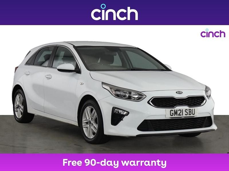 White Used 2021 Kia Ceed 2 Hatchback | £10,599 (Fair price) - Image 1/3