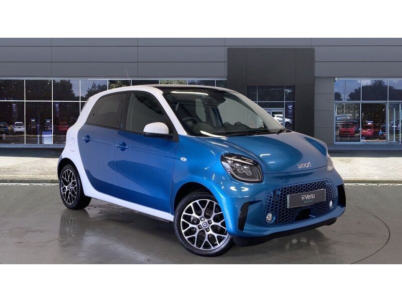 Blue metallic Used 2021 Smart ForFour Electric Drive Exclusive Hatchback | £8,987 (Fair price) - Image 1/4