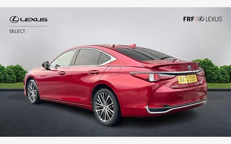 Used Lexus ES300H 218 HP (160 kW) 2021 Sedan