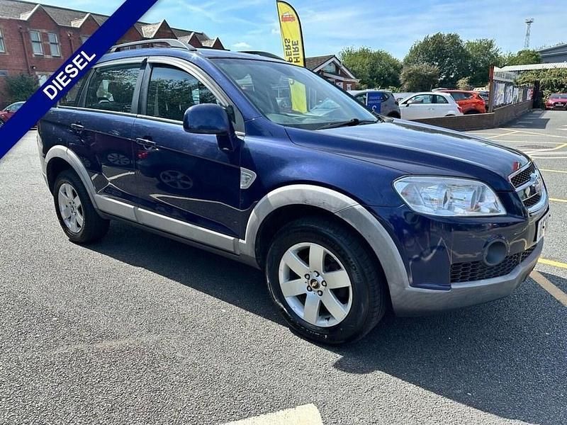 Blue Used 2011 Chevrolet Captiva LT SUV | £2,495 (Fair price) - Image 1/4