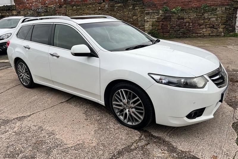 White Used 2013 Honda Accord EX Estate | £4,295 - Image 1/1