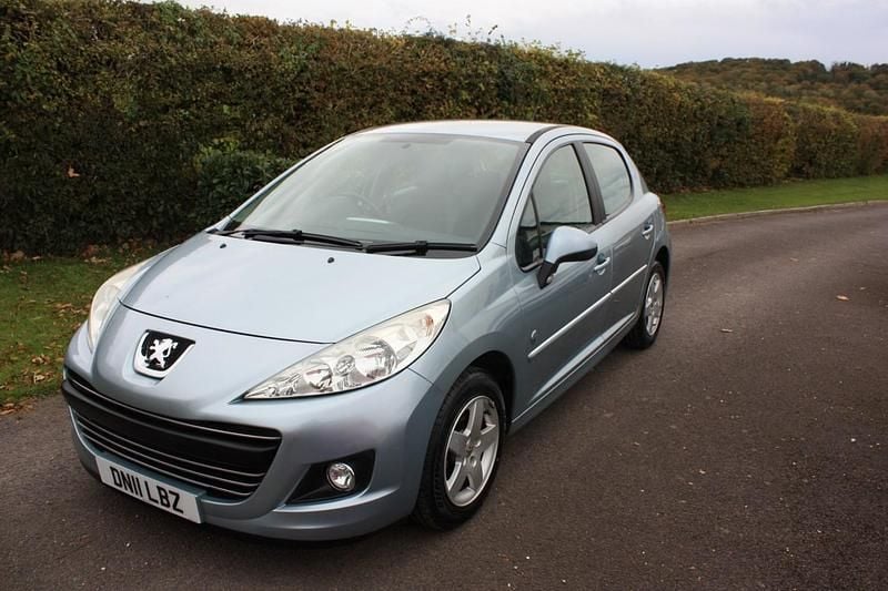 Blue Used 2011 Peugeot 207 Envy Hatchback | £2,995 (Fair price) - Image 1/4