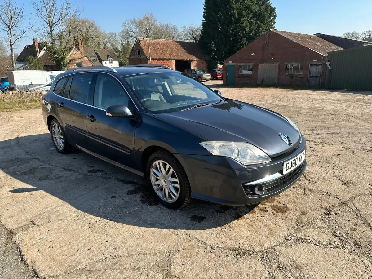 Used Renault Laguna III Initiale 150 HP (110 kW) 2010 Grey Estate