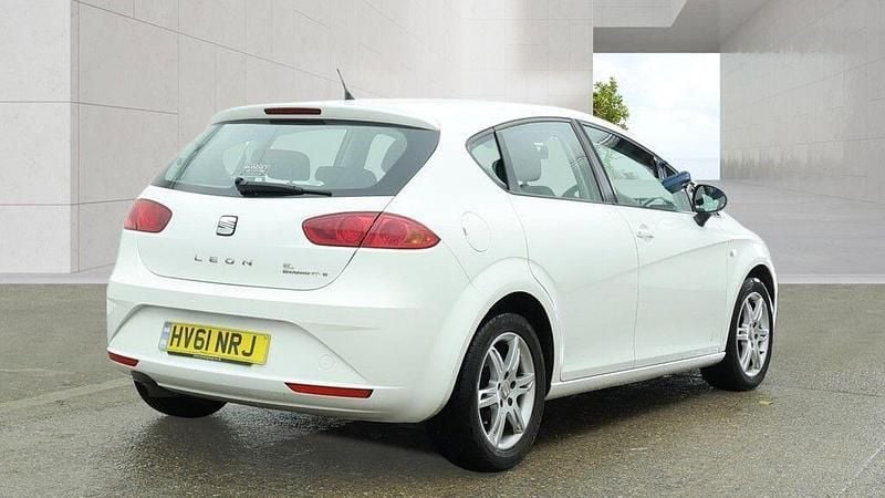 Used Seat Leon Copa 105 HP (77 kW) 2011 White Hatchback