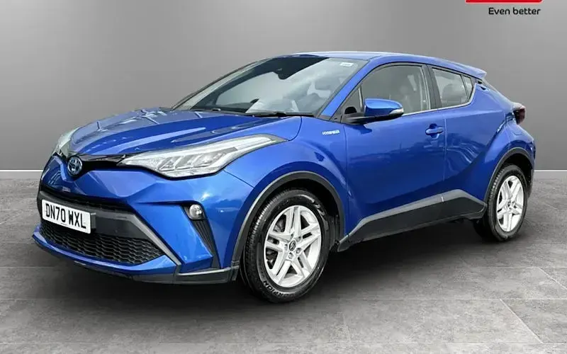 Begagnad Toyota C-HR 122 HK (89 kW) 2023 SUV