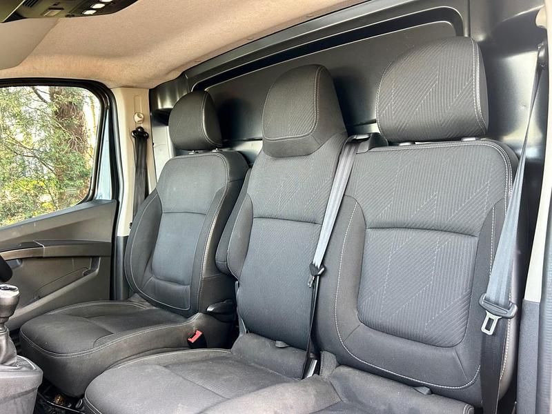 Used Renault Trafic 150 HP (110 kW) 2022 Grey