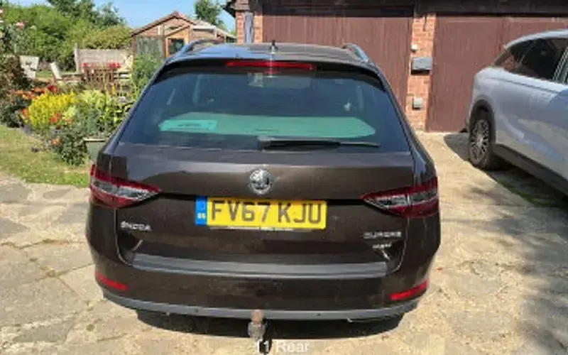 Used Skoda Superb 190 HP (139 kW) 2018 Brown Estate