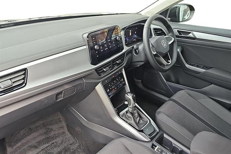 New VW T-Roc Match 150 HP (110 kW) 2025 Grenadilla black SUV