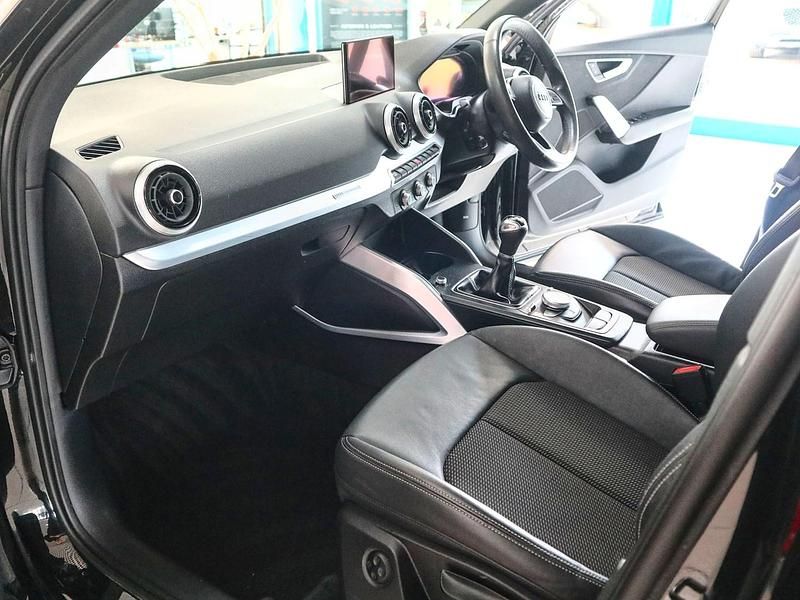 Usado Audi Q2 S-Line 2021 Negro SUV