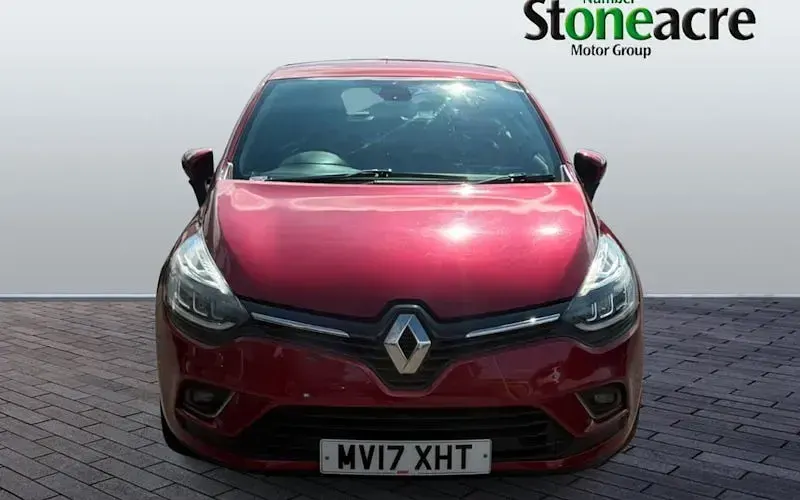 Used Renault Clio Dynamique 90 HP (66 kW) 2016 Red Hatchback