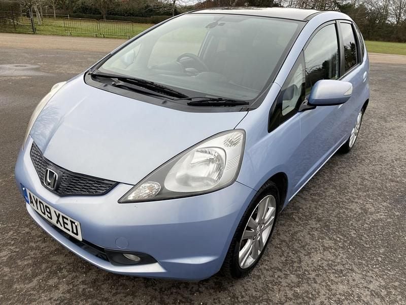 Second-hand Honda Jazz EX 100 CP (73 kW) 2009 Albastru Hatchback