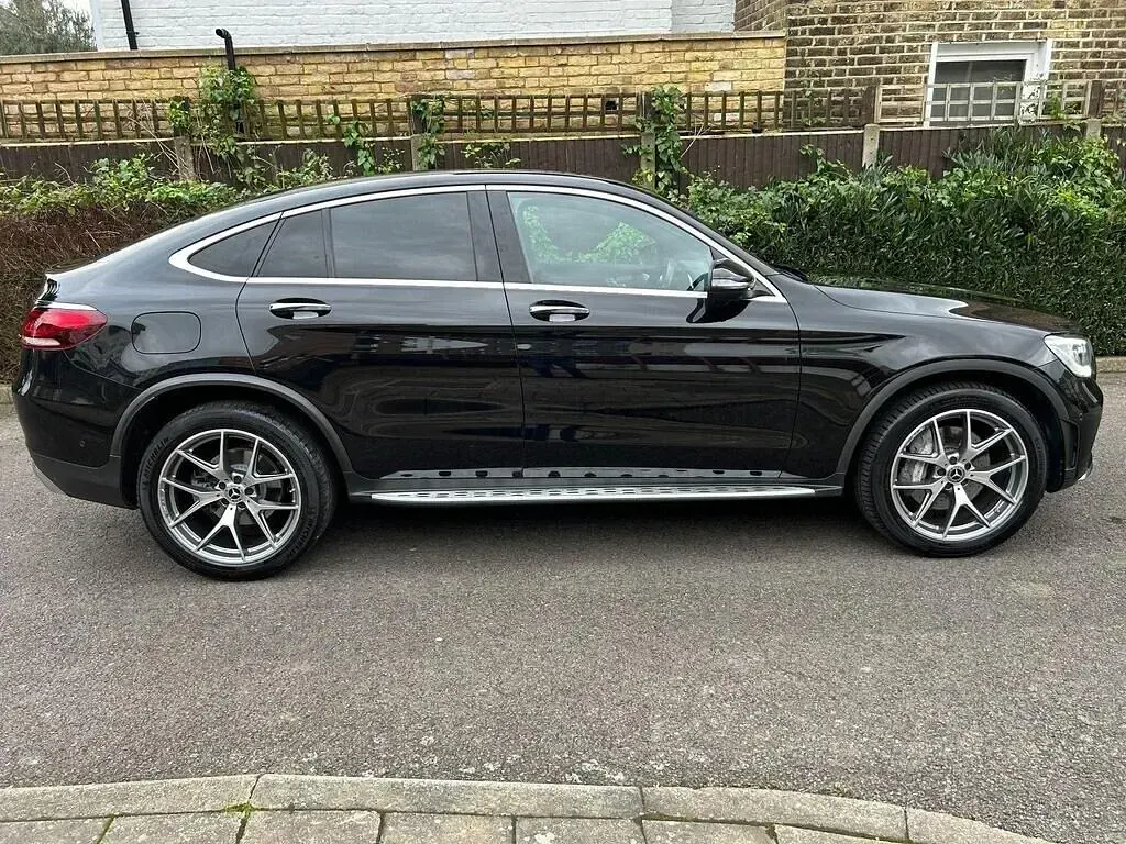 Used Mercedes GLC300 AMG line 2020 Black SUV