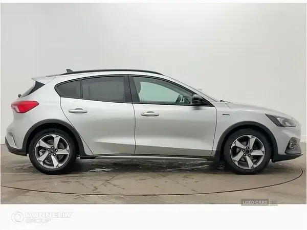 Used Ford Focus Active 120 HP (88 kW) 2021 Silver Hatchback
