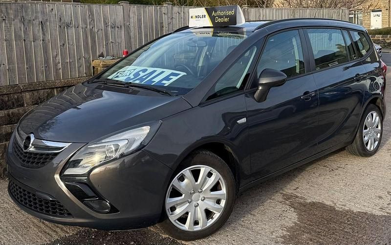 Used Vauxhall Zafira 2015 Grey MPV