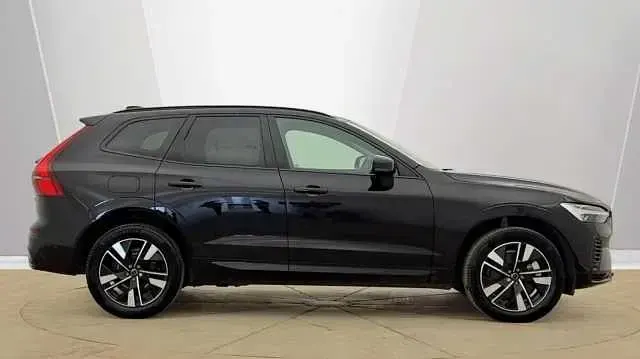 Begagnad Volvo XC60 Plus 350 HK (257 kW) 2026 SUV