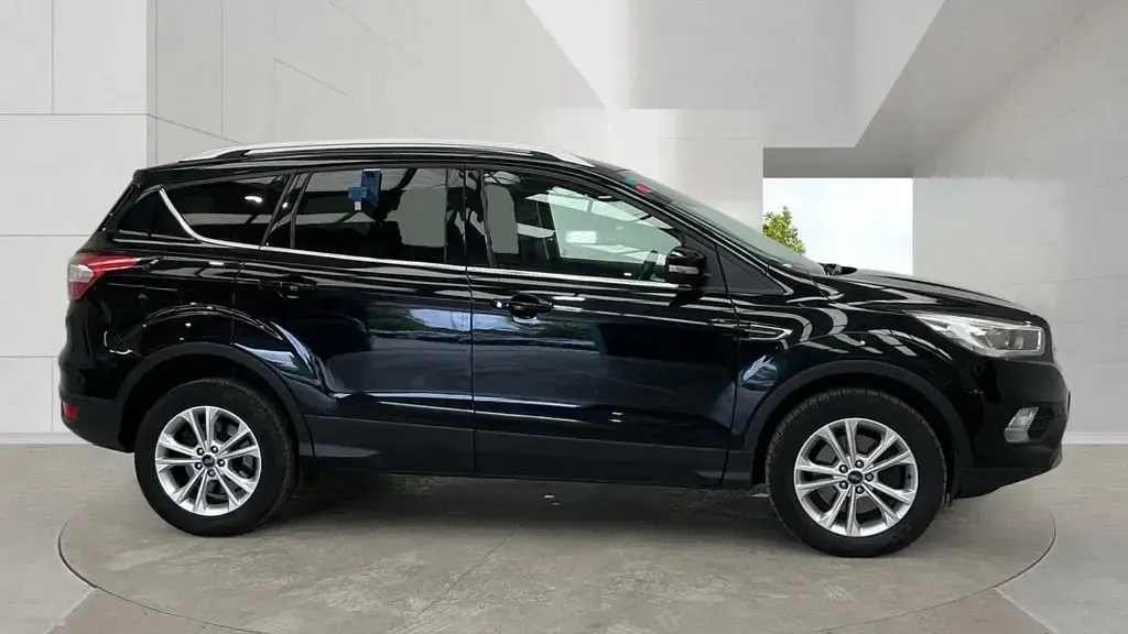 Used Ford Kuga Titanium 150 HP (110 kW) 2018 Black SUV
