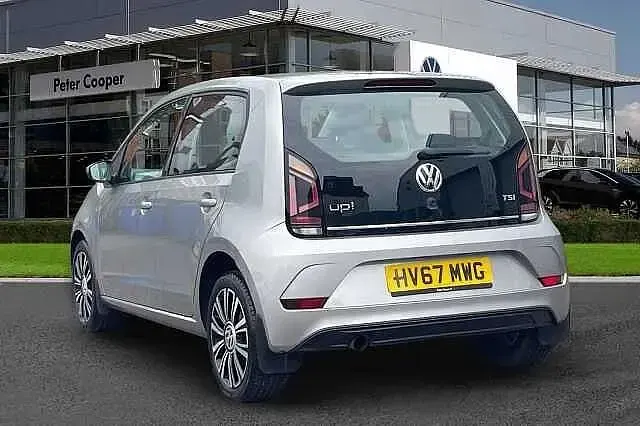 Begagnad VW up! high up! 90 HK (66 kW) 2017 Silver Halvkombi
