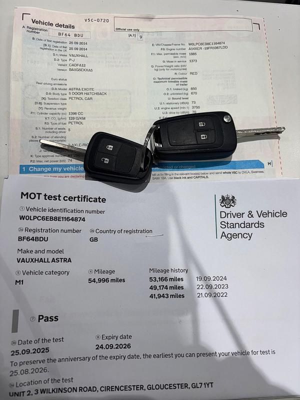 Used Vauxhall Astra Excite 2014 Red Hatchback