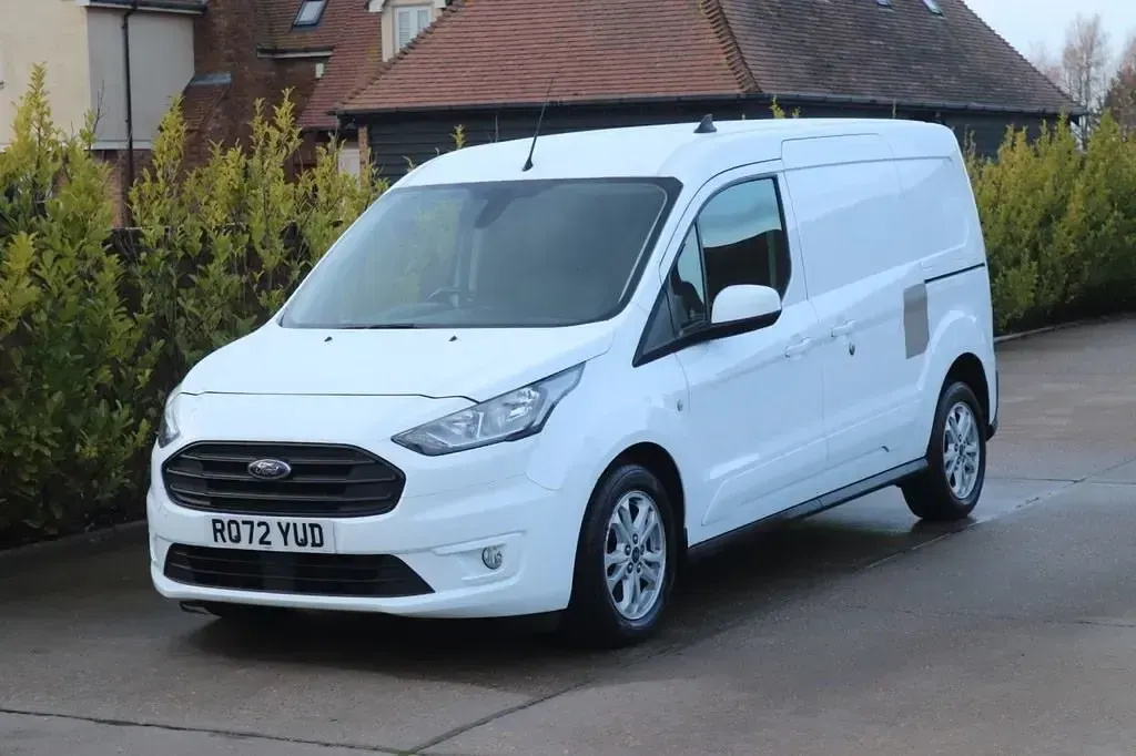 Used Ford Transit Connect Limited 120 HP (88 kW) 2022 White MPV