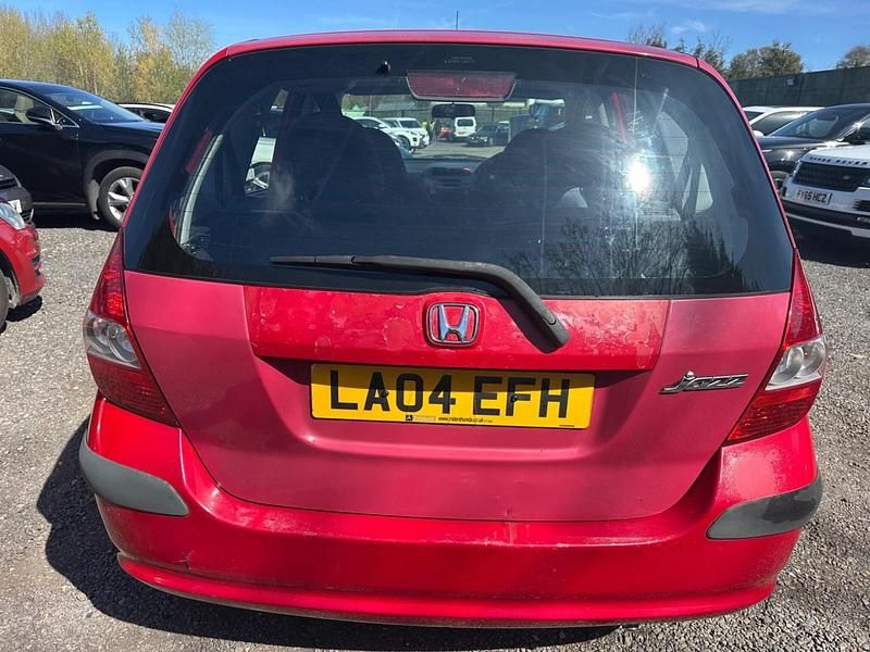 Used Honda Jazz SE 82 HP (60 kW) 2004 Red Hatchback