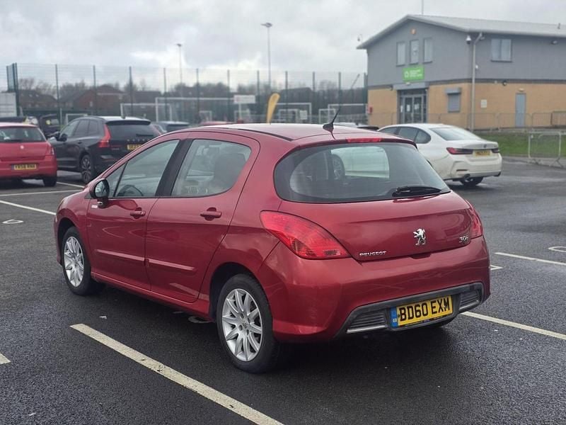 Used Peugeot 308 2010 Red Hatchback