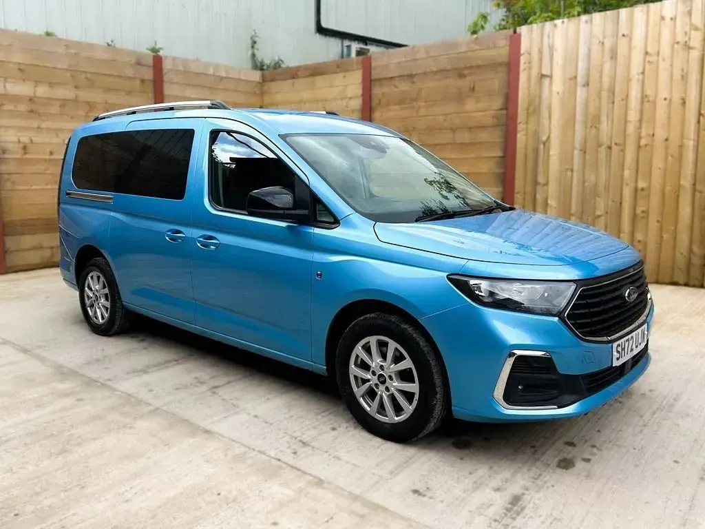 Used Ford Tourneo Connect Titanium 2023 Blue MPV