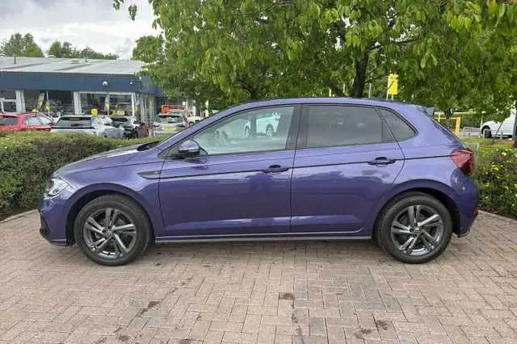 Used VW Polo R-line 95 HP (69 kW) 2023 Purple Hatchback