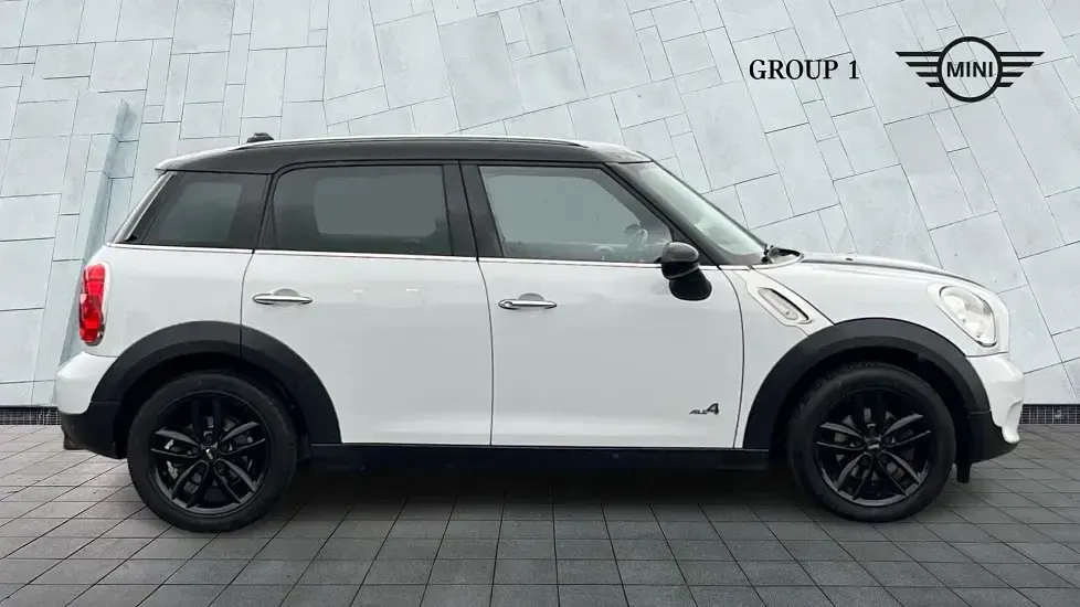 Used Mini Cooper Countryman 120 HP (88 kW) 2014 White SUV
