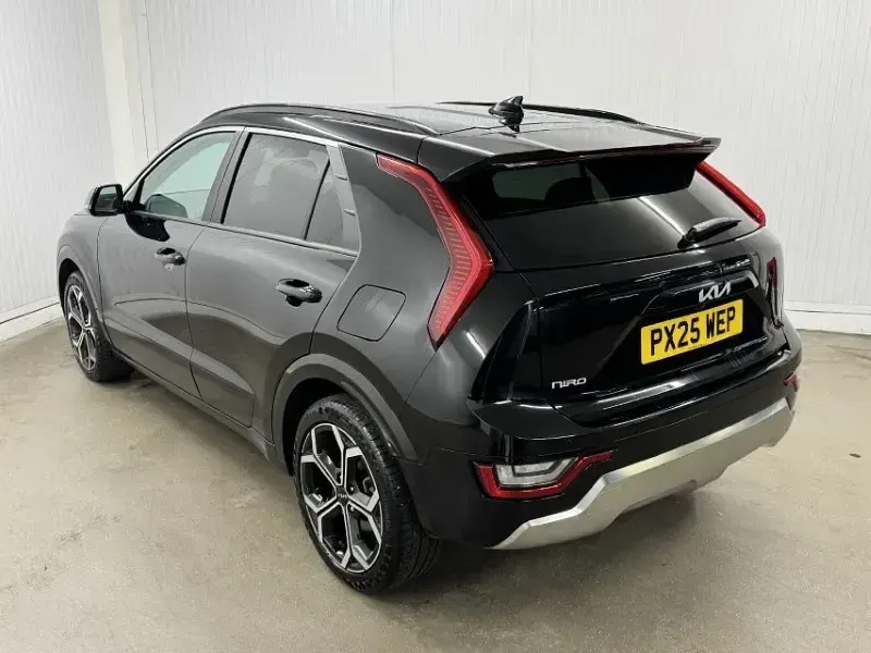 Gebraucht Kia Niro 2025 Schwarz SUV