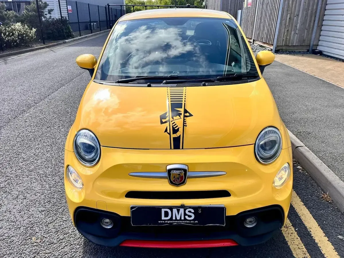 Used Abarth 595 145 HP (106 kW) 2019 Yellow Hatchback