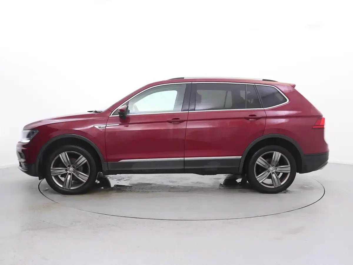 Usado VW Tiguan Allspace Match 150 HP (110 kW) 2019 Vermelho SUV