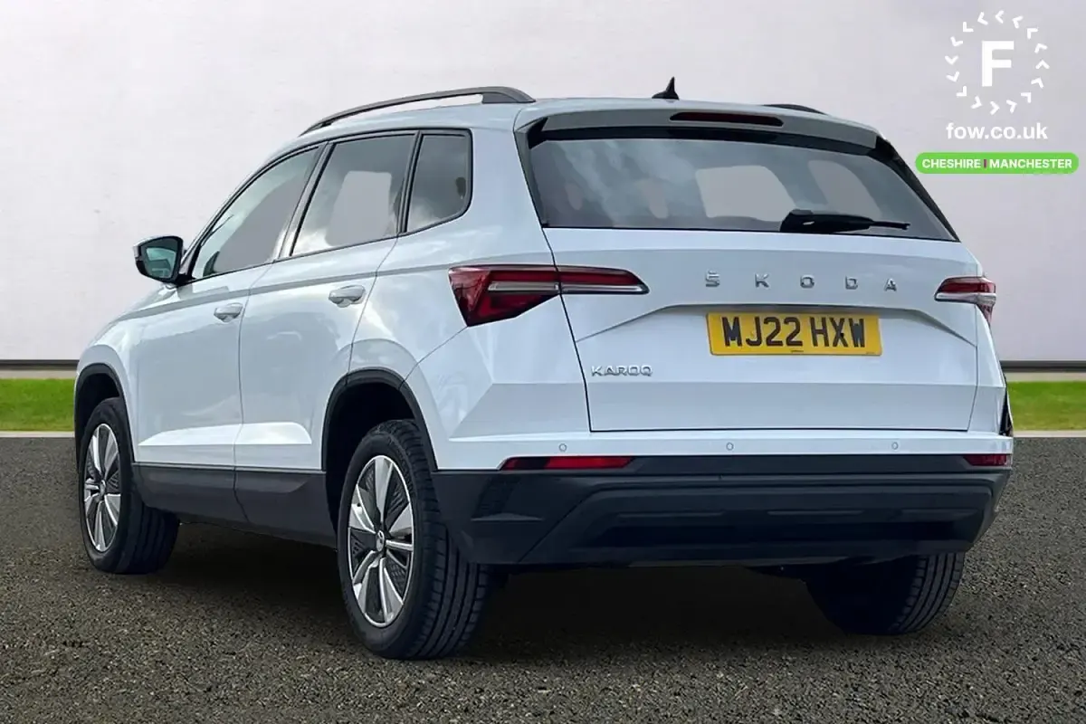 Used Skoda Karoq SE Drive 110 HP (80 kW) 2022 White SUV