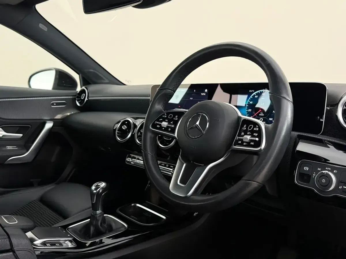 Used Mercedes A180 Executive 136 HP (100 kW) 2019 Black Hatchback
