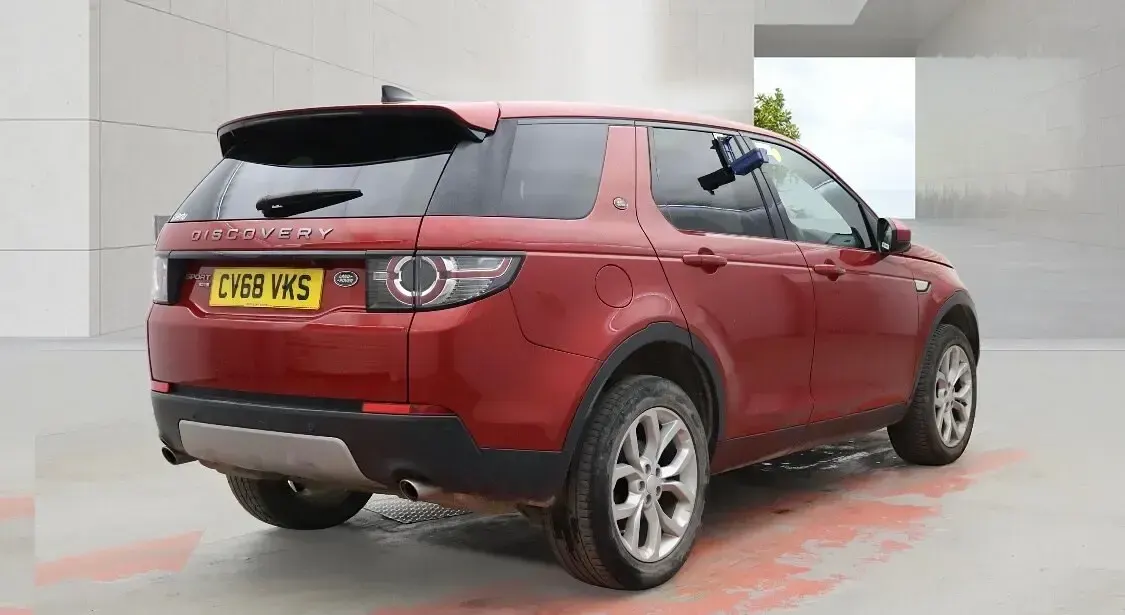 Used Land Rover Discovery Sport HSE 180 HP (132 kW) 2018 Red SUV