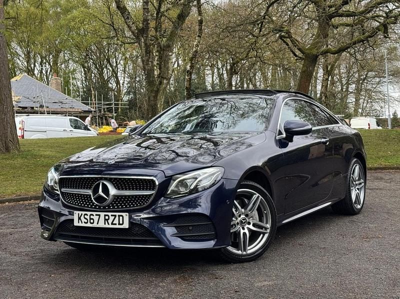 Begagnad Mercedes E220 AMG Line Premium Plus 2017 Blå Sportkupé