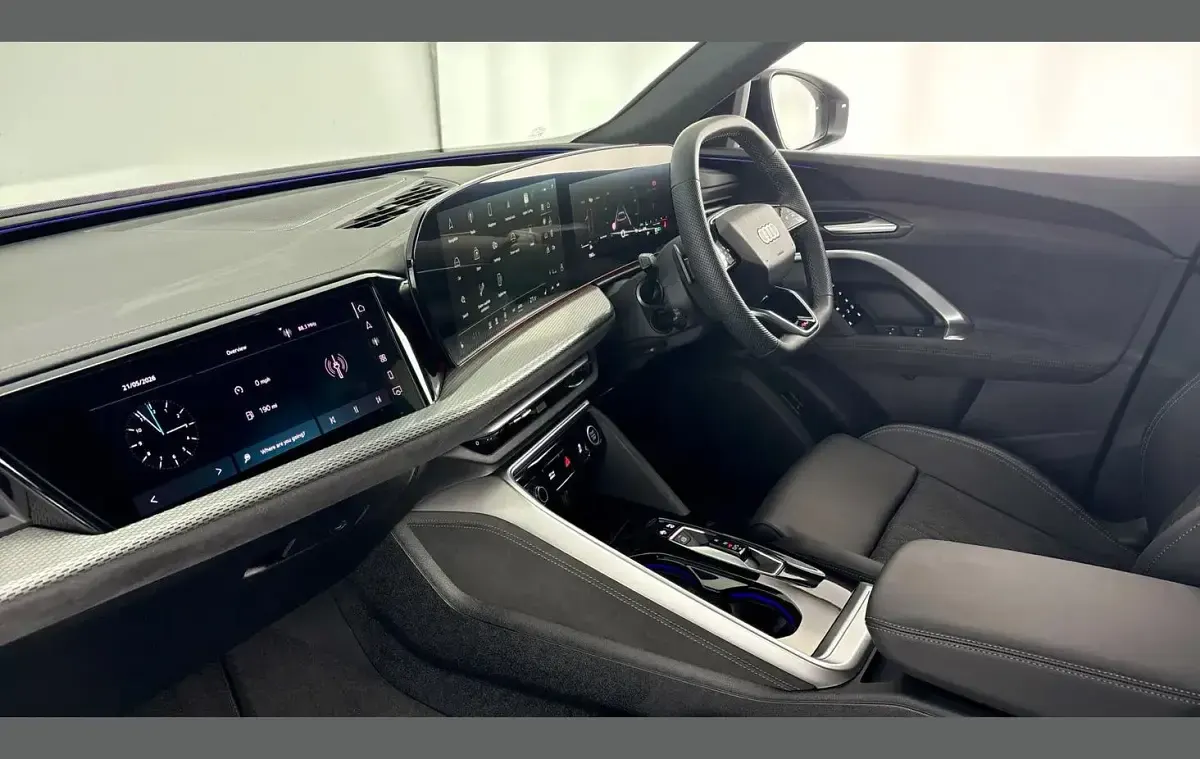 Used Audi Q5 Advanced 200 HP (147 kW) 2025 Grey SUV
