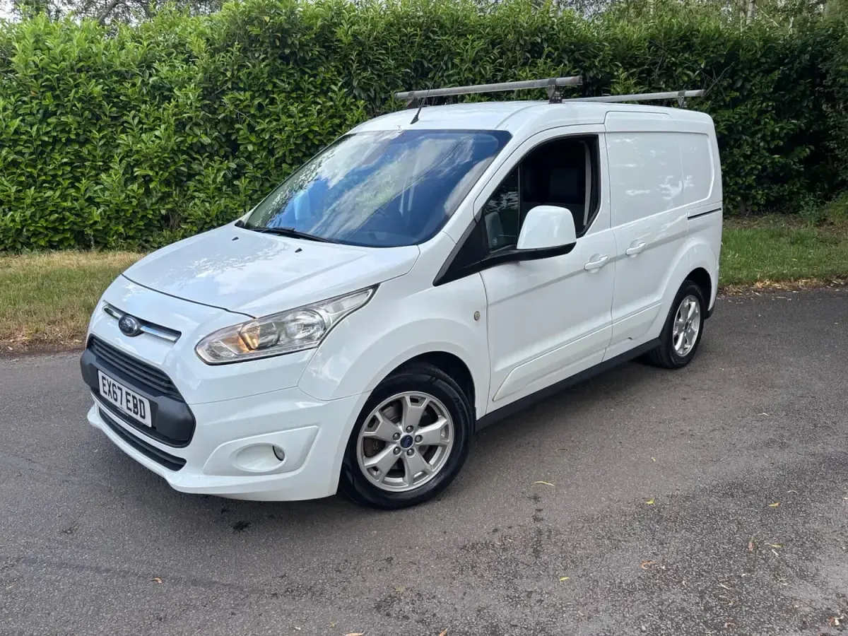 Used Ford Transit Connect Limited 120 HP (88 kW) 2017 White MPV