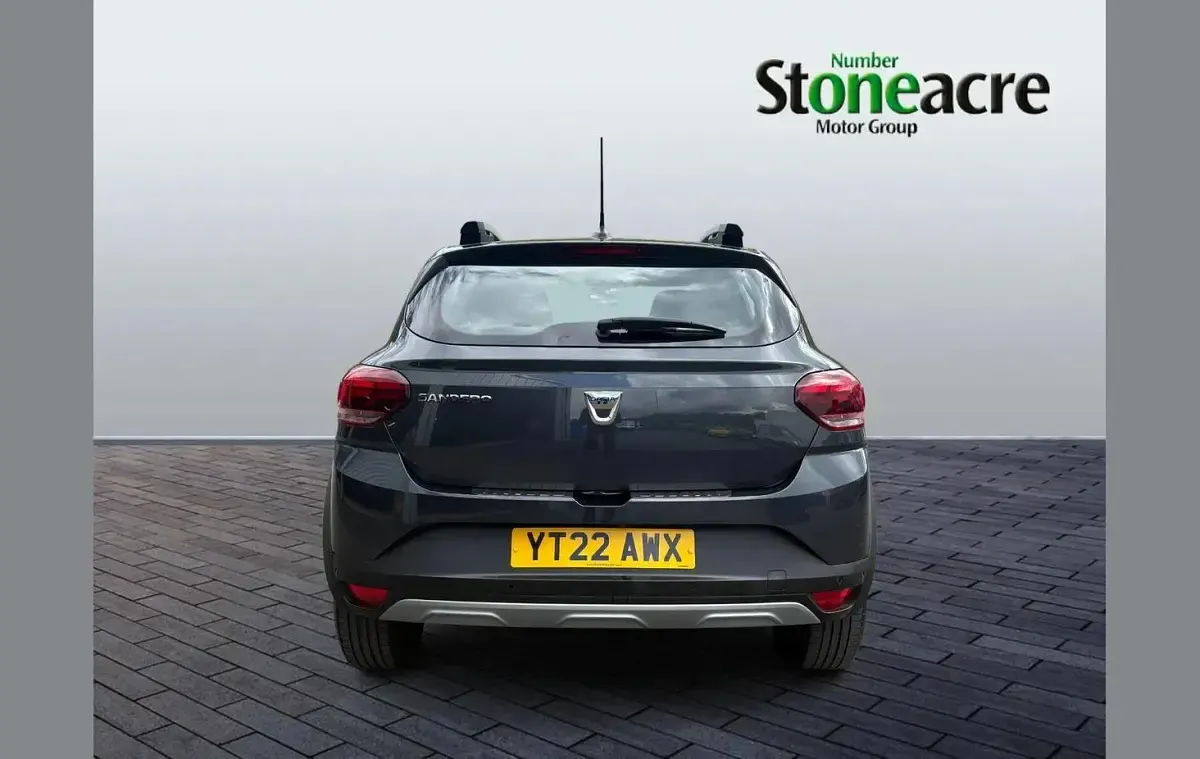 Used Dacia Sandero Prestige 90 HP (66 kW) 2022 Grey SUV