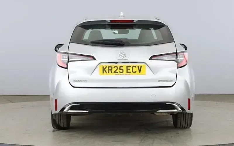 Begagnad Suzuki Swace 140 HK (102 kW) 2024 Silver Kombi