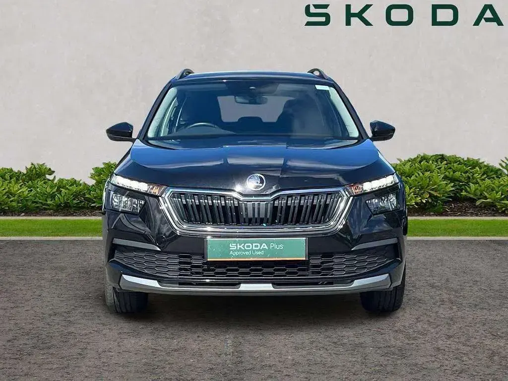 Used Skoda Kamiq SE 147 HP (108 kW) 2022 Black magic pearl effect SUV